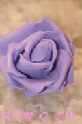 Роза декоративная, диаметр 6 см., сиреневая.