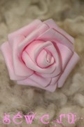 Роза декоративная, диаметр 6 см., светло-розовая.
